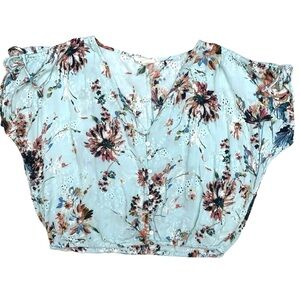 Lovestitch Buttoned Floral Eyelet Top Oversized Relaxed Boho V Neck Spring